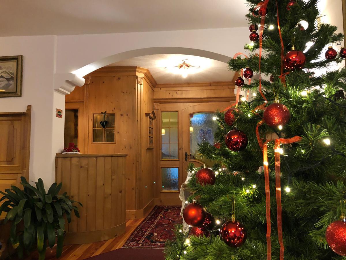 Hotel Villa Nevada Cortina dʼAmpezzo Kültér fotó